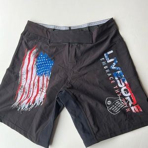 Livesore workout shorts men’s 32”